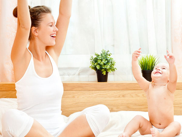 Jouer au yoga: trois exercices utiles pour l'enfant