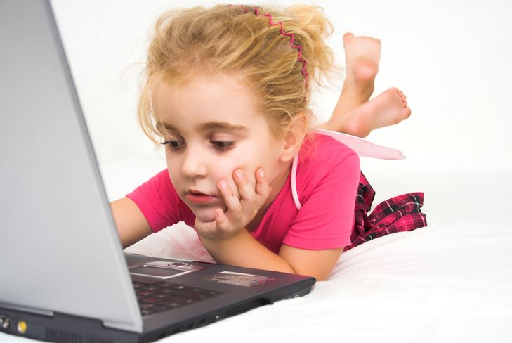 Comment trouver un jeu informatique en développement pour un enfant