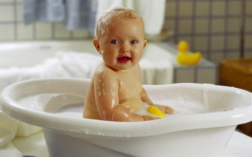 Enfant à 6 mois