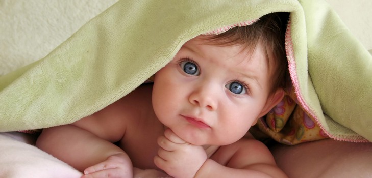 Ce qu'un enfant devrait être capable de faire en 7 mois