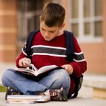Enfant à l'école primaire