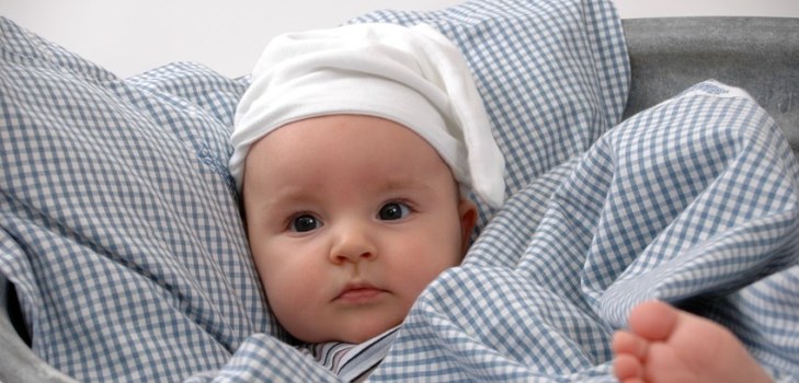 bébés mensonges