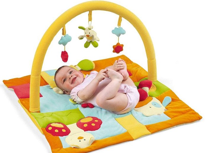 bébé souriant