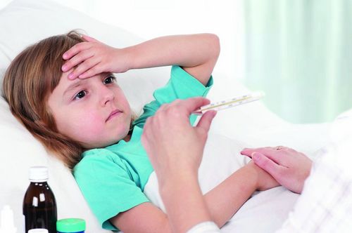 Acclimatation chez les enfants: symptômes et comment éviter