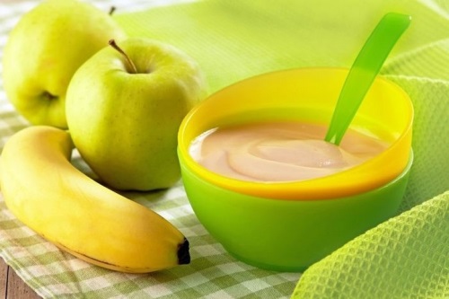 Introduction de l'alimentation complémentaire à l'enfant dans 5 mois