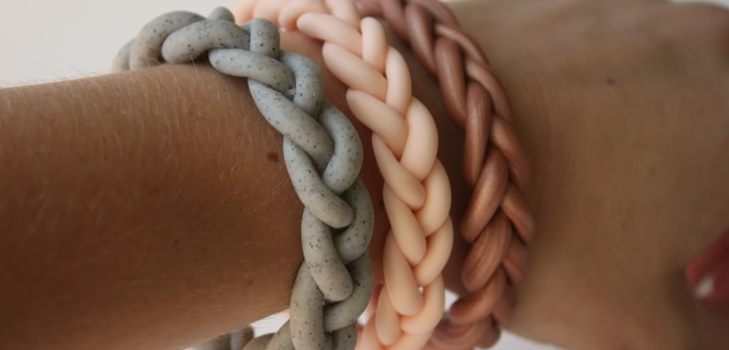 3 bracelets-pigtails: en pâte polymère, tissu et vieux T-shirt