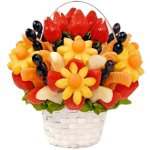 Bouquet de fruits avec ses propres mains