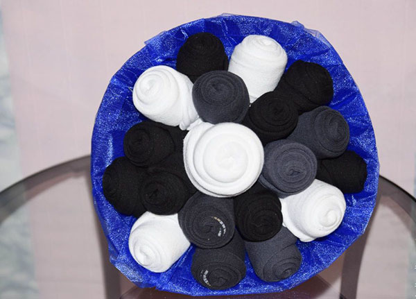 Comment faire un bouquet de chaussettes pour hommes