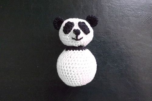 Panda tricoté avec vos propres mains