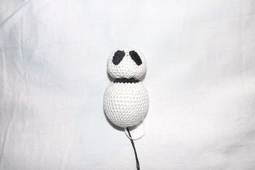 Panda tricoté avec vos propres mains