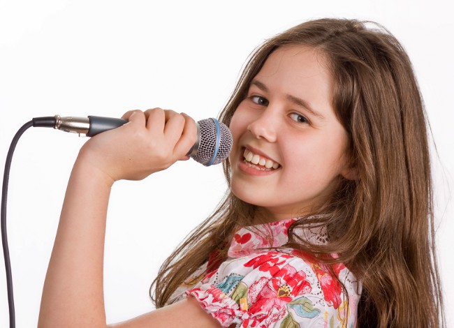 Comment apprendre à chanter soi-même?