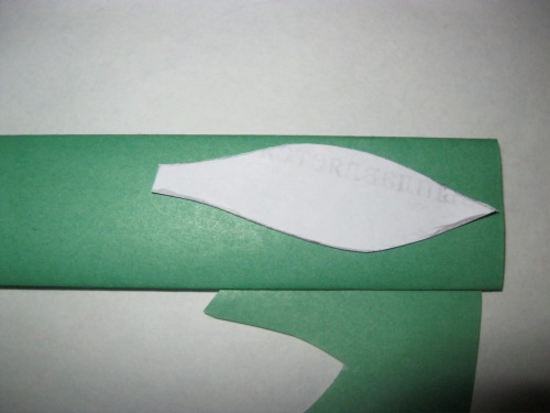 Paon fabuleux fait de papier de couleur