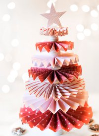 Comment faire un arbre de Noël à partir de papier