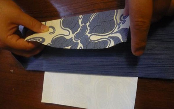 Enveloppe de papier A4 avec vos propres mains
