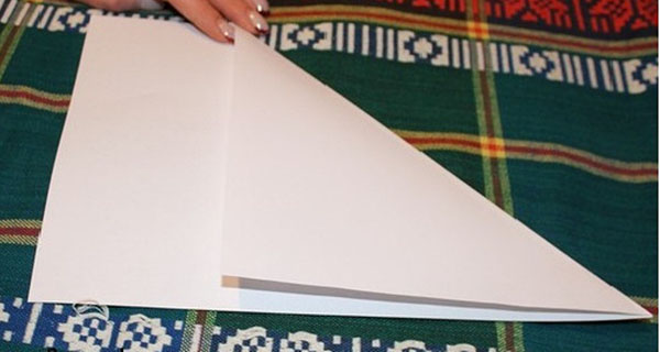 Enveloppe de papier A4 avec vos propres mains