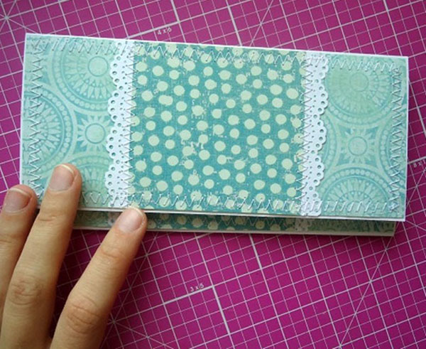 Enveloppe de papier A4 avec vos propres mains