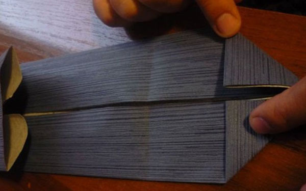 Enveloppe de papier A4 avec vos propres mains