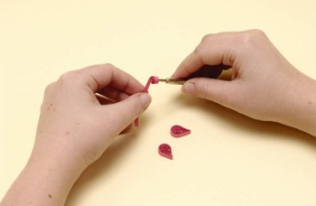Quilling fleurs de papier pour les débutants