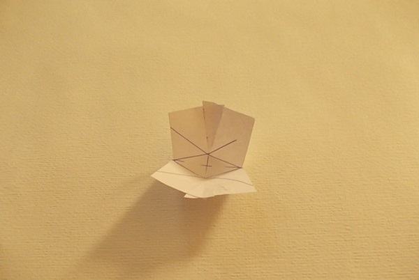 Comment faire une épée de papier avec vos propres mains