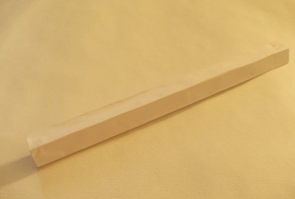 Comment faire une épée de papier avec vos propres mains