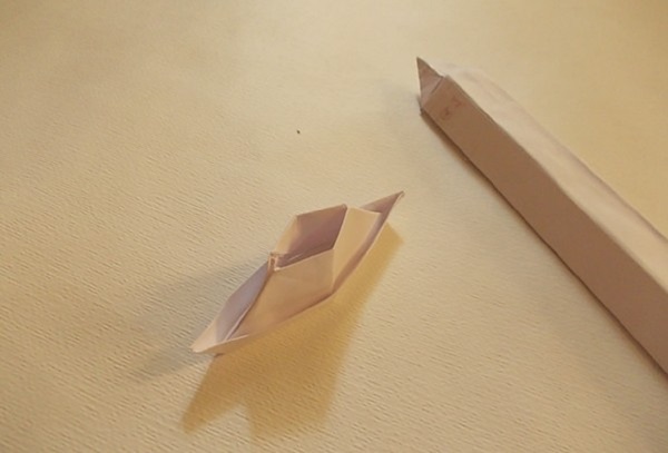 Comment faire une épée de papier avec vos propres mains