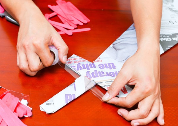 Comment faire une épée de papier avec vos propres mains