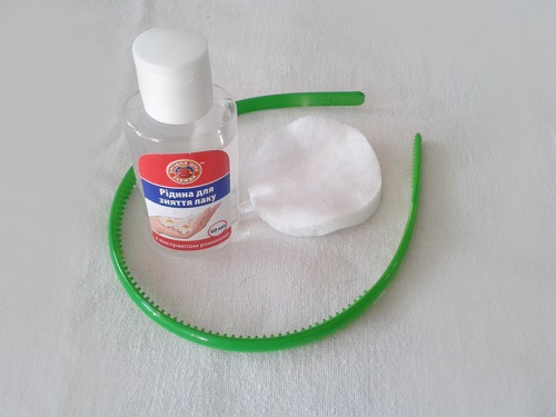 Lunette de printemps avec ses propres mains