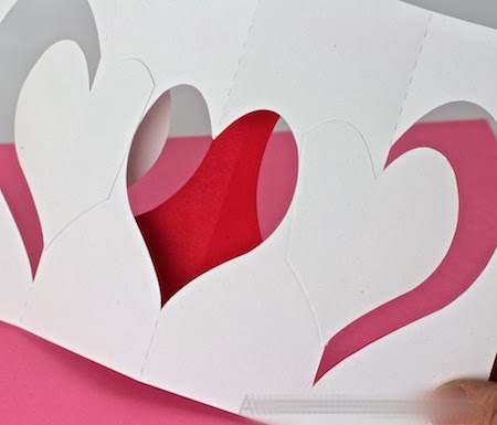 Nous faisons une belle valentine volumétrique le 14 février - une classe de maître avec une photo
