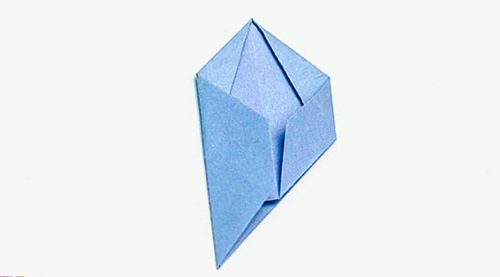 Comment faire une fleur d'origami avec vos propres mains
