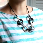 Comment faire un collier d'argile polymère propres mains