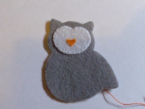 Broche hibou de feutre