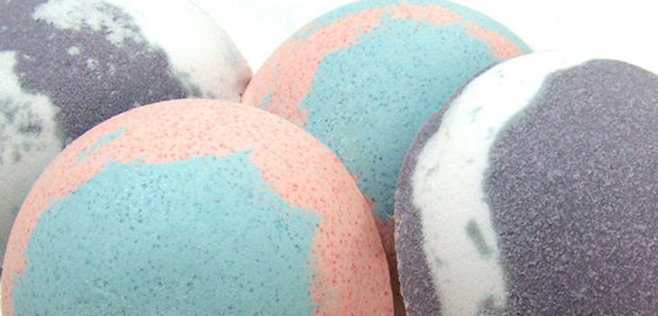 comment faire des bombes multicolores pour une salle de bain