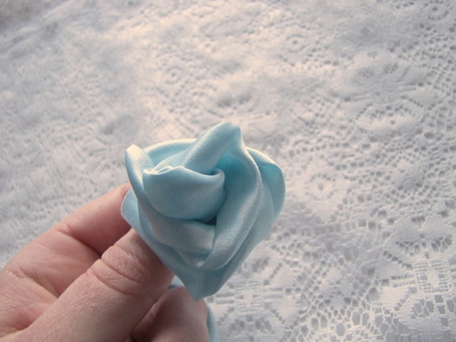 Comment faire une rose de l'atlas de ses propres mains