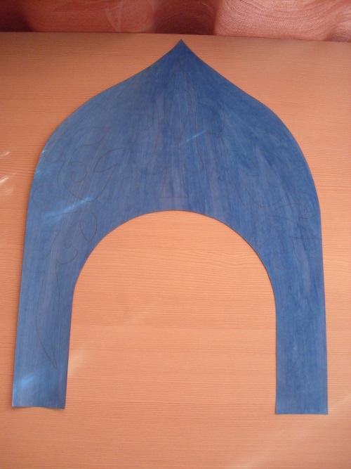 Kokoshnik russe de carton