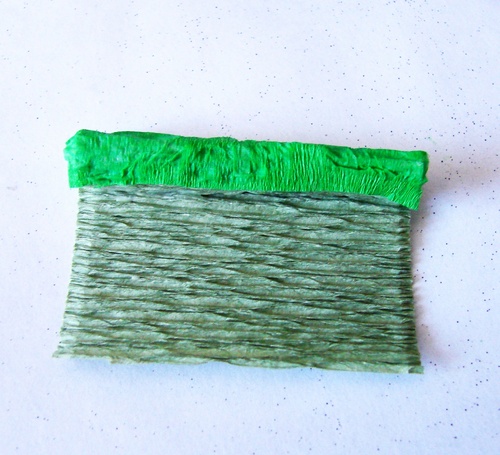 Artisanat pour le 9 mai de leurs propres mains: un réservoir de papier