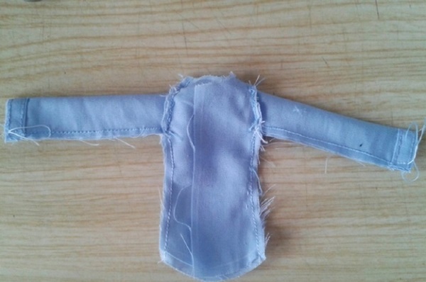 Comment coudre des vêtements de poupée avec vos propres mains