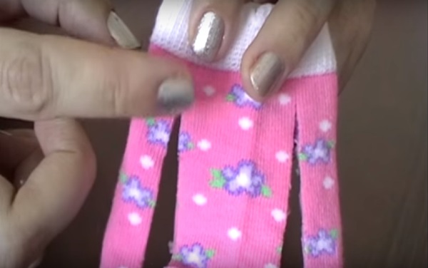Comment coudre des vêtements de poupée avec vos propres mains