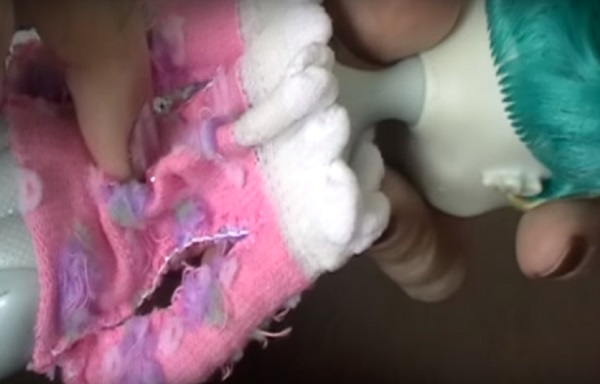 Comment coudre des vêtements de poupée avec vos propres mains