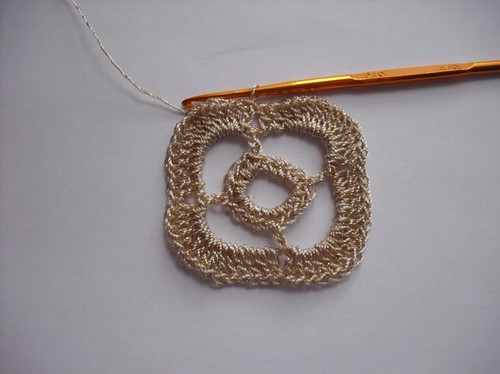 Boléro ajouré pour le crochet d'été