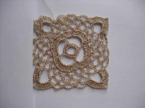 Boléro ajouré pour le crochet d'été