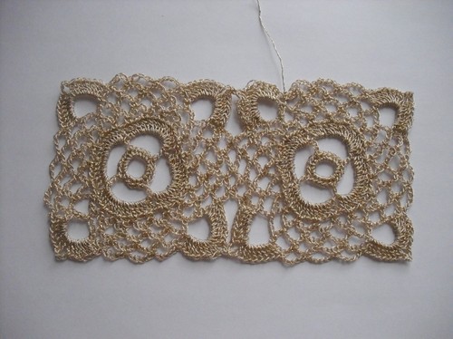 Boléro ajouré pour le crochet d'été