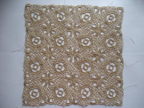 Boléro ajouré pour le crochet d'été