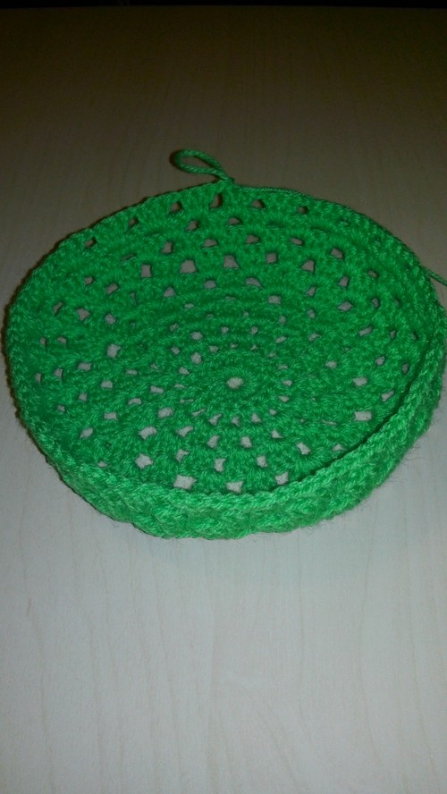 Comment attacher un chapeau de bébé d'été au crochet. Master class sur le tricot des chapeaux d'été des enfants