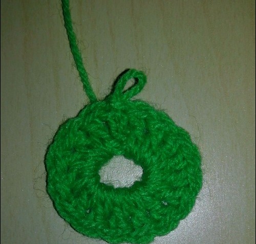 Comment attacher un chapeau de bébé d'été au crochet. Master class sur le tricot des chapeaux d'été des enfants