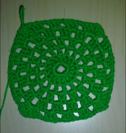 Comment attacher un chapeau de bébé d'été au crochet. Master class sur le tricot des chapeaux d'été des enfants