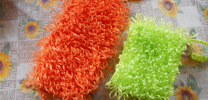 Comment attacher un crochet de loofah?