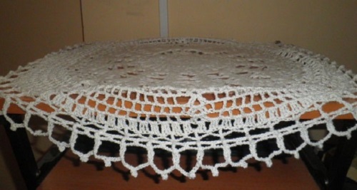 Nappe ajourée crochetée