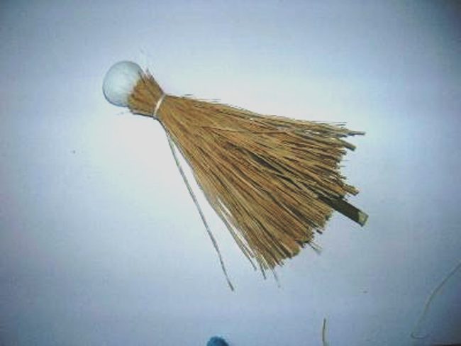 Nous fabriquons la poupée Maslenitsa de nos propres mains.