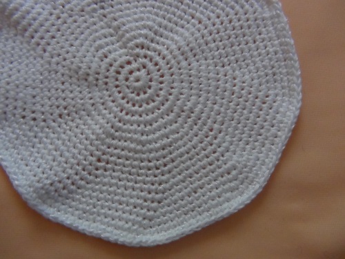 Chapeau d'été féminin au crochet