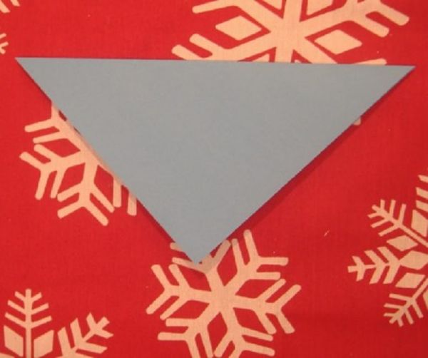 Beaux flocons de neige pour la nouvelle année 2017 avec leurs propres mains de papier - diagrammes et photos en plusieurs étapes. Cours de maître pour les enfants sur de grands flocons de neige en technique origami